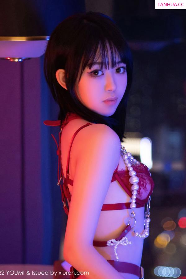 小奶瓶呜呜  [XiuRen]高清写真图 2022.03.31 No.4805 奶瓶第4张图片